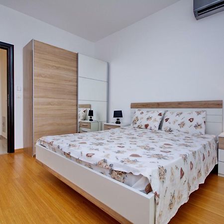 Apartment Dobrota Kotor Extérieur photo
