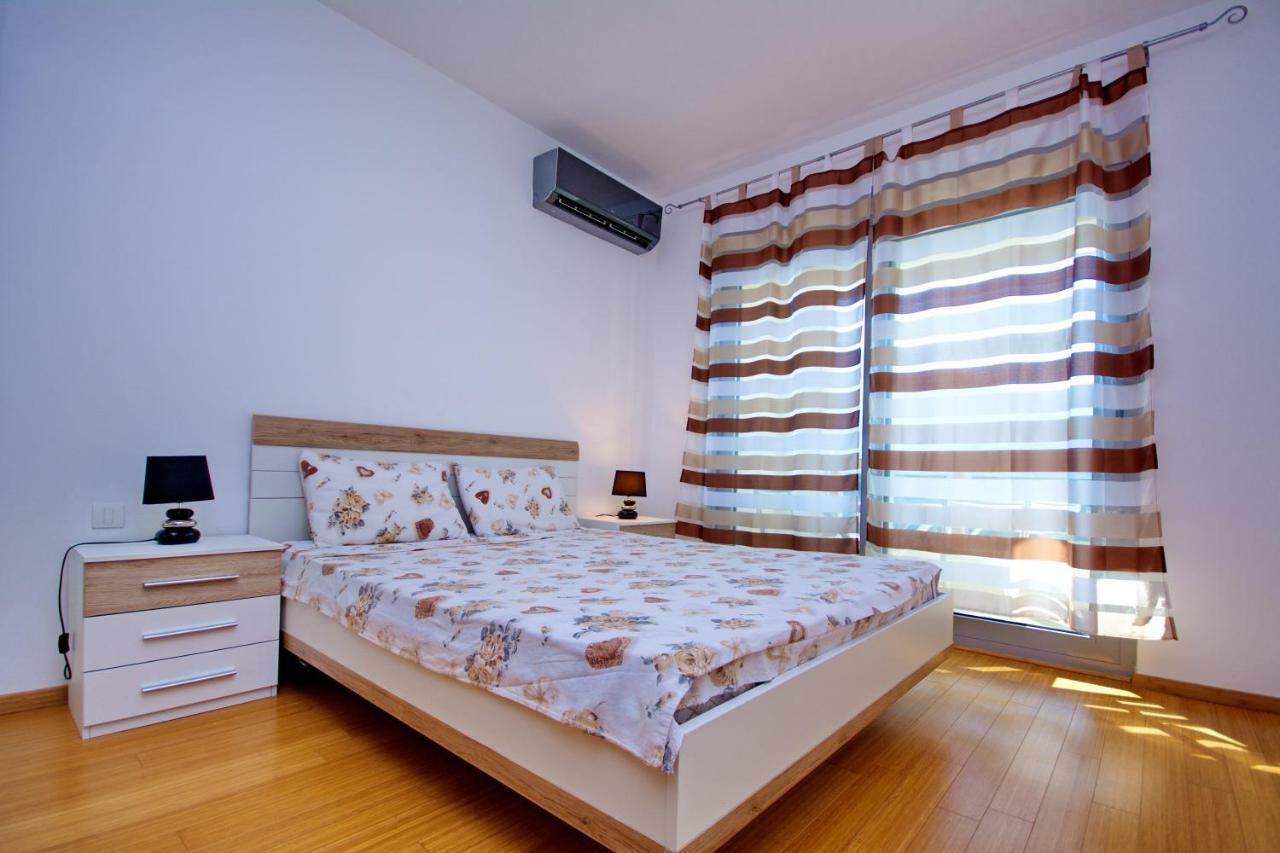 Apartment Dobrota Kotor Extérieur photo